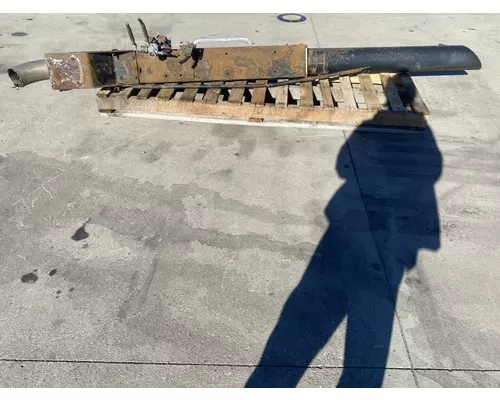 KENWORTH T600 Muffler