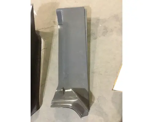 KENWORTH T600 ROCKER PANEL 