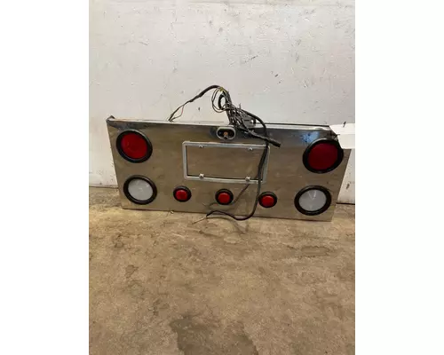 KENWORTH T600 Rear Light Panel