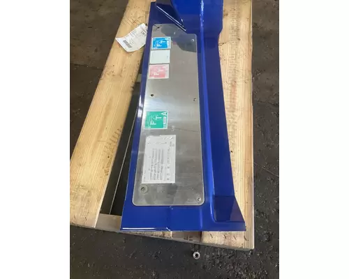 KENWORTH T600 Skirt
