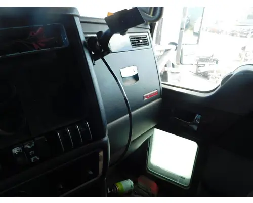 KENWORTH T600 Step
