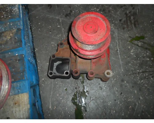 KENWORTH T600 Water Pump