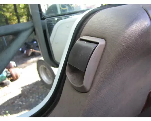 KENWORTH T660 2008-2018 DOOR ASSEMBLY, FRONT