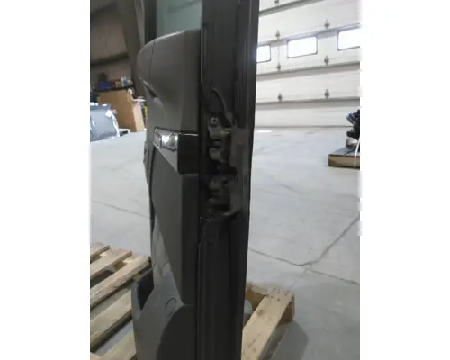 KENWORTH T660 2008-2018 DOOR ASSEMBLY, FRONT