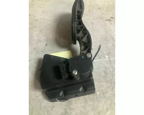 KENWORTH T660 Accelerator Parts