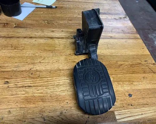 KENWORTH T660 Accelerator Pedal