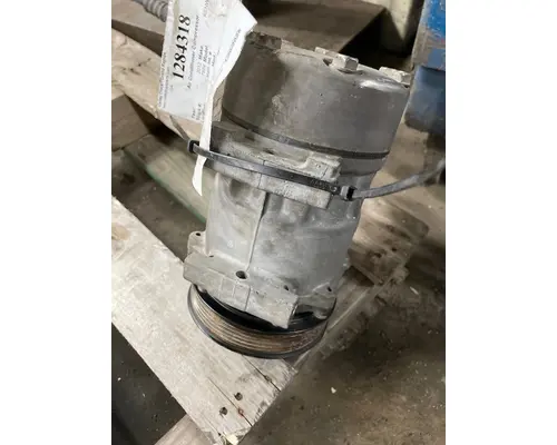KENWORTH T660 Air Conditioner Compressor