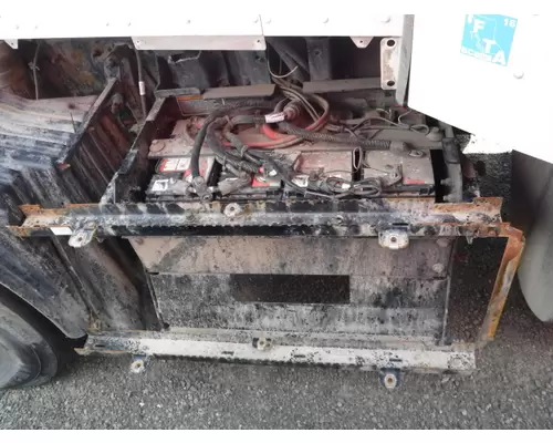 KENWORTH T660 BATTERY BOX