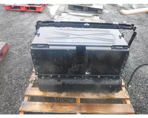 KENWORTH T660 BATTERY BOX