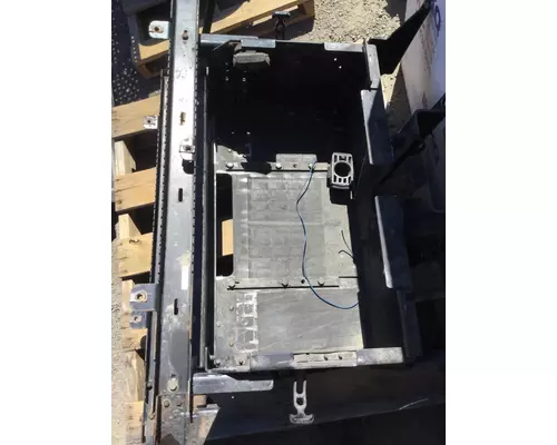 KENWORTH T660 BATTERY BOX