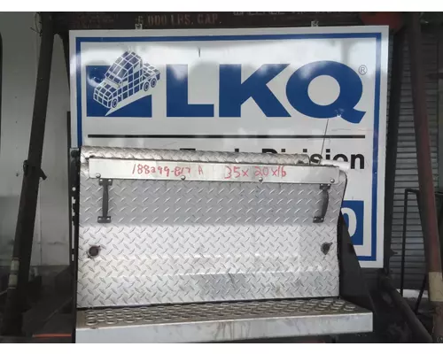 KENWORTH T660 BATTERY BOX