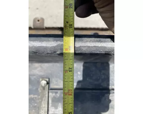 KENWORTH T660 Battery Box