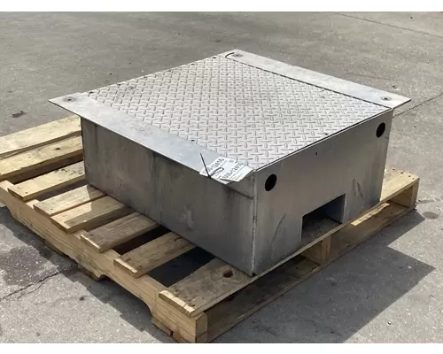 KENWORTH T660 Battery Box