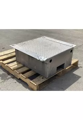 KENWORTH T660 Battery Box