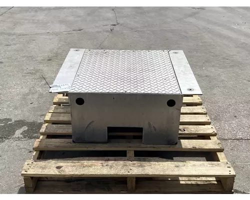KENWORTH T660 Battery Box