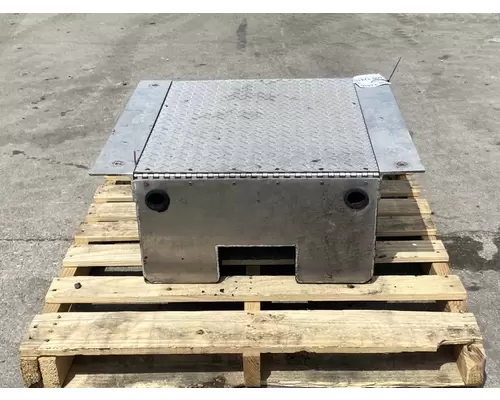 KENWORTH T660 Battery Box