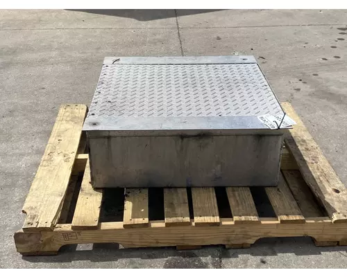 KENWORTH T660 Battery Box