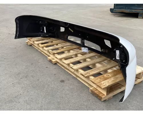 KENWORTH T660 Bumper Assembly, Front