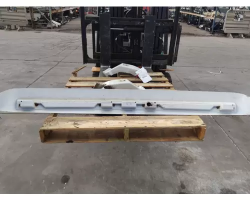 KENWORTH T660 CAB CLIP