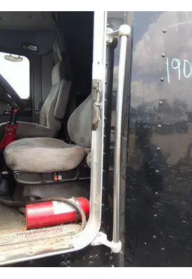 KENWORTH T660 CAB HANDLE