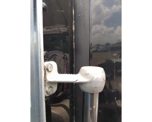 KENWORTH T660 CAB HANDLE