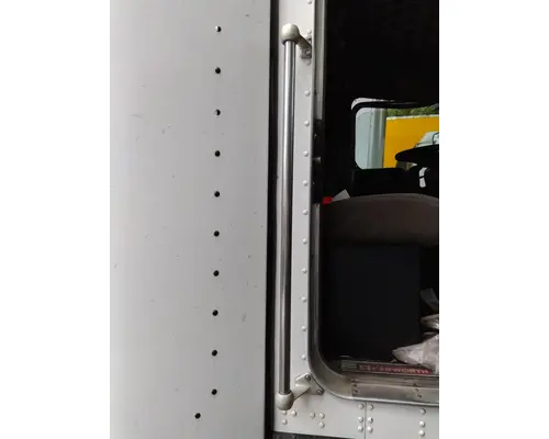 KENWORTH T660 CAB HANDLE