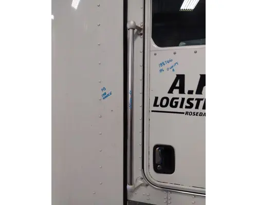 KENWORTH T660 CAB HANDLE