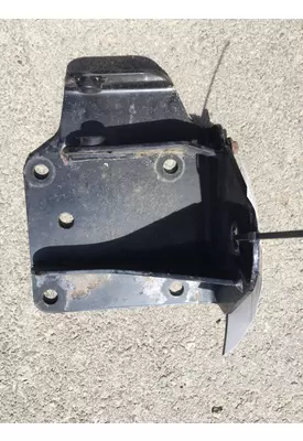 KENWORTH T660 CAB MOUNT,BRACKET