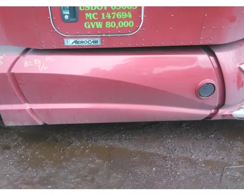 KENWORTH T660 CAB SKIRTSIDE FAIRING