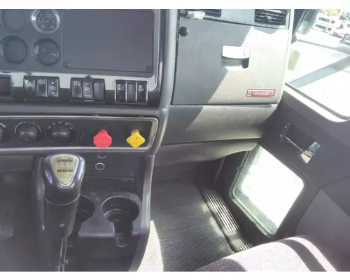 KENWORTH T660 CAB