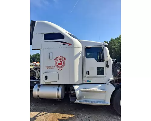 KENWORTH T660 CAB