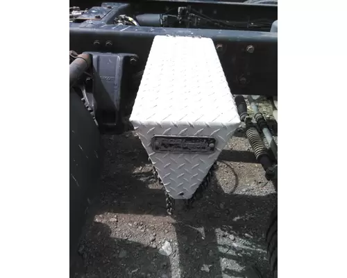 KENWORTH T660 CHAIN HANGER