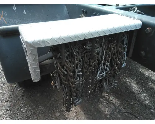 KENWORTH T660 CHAIN HANGER