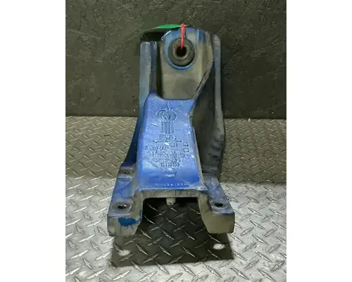 KENWORTH T660 Cab Mount Bracket
