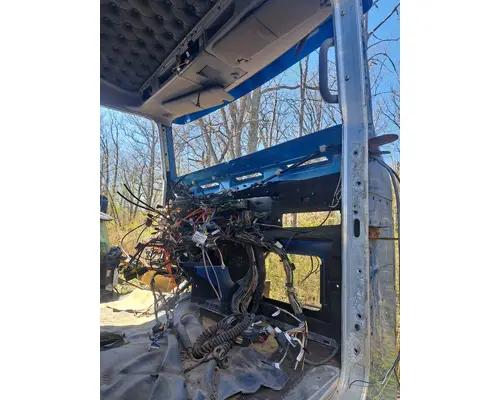 KENWORTH T660 Cab Mount