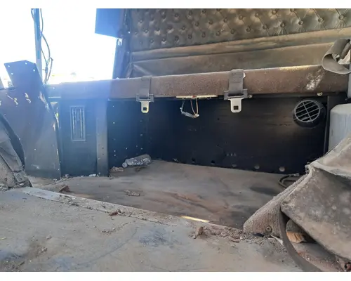 KENWORTH T660 Cab Mount