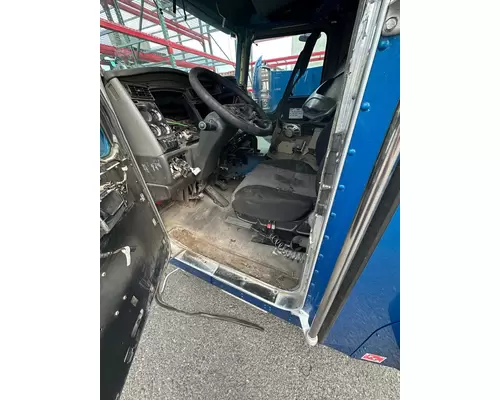 KENWORTH T660 Cab