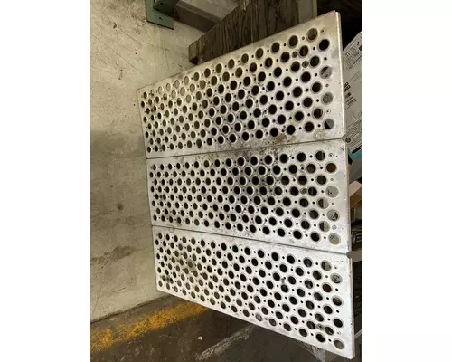 KENWORTH T660 Catwalk