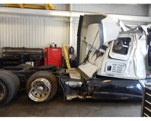 KENWORTH T660 Cowl