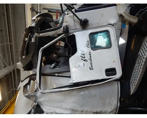 KENWORTH T660 Cowl