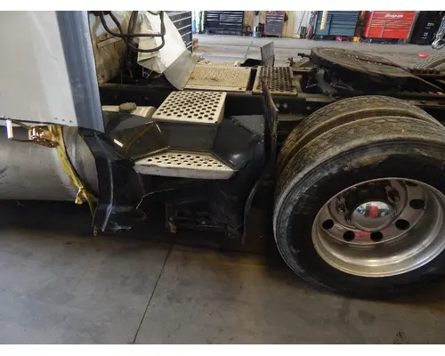 KENWORTH T660 Cowl