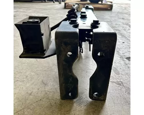 KENWORTH T660 Crossmember