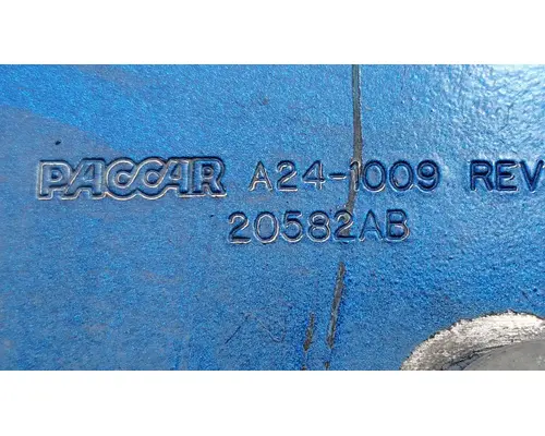KENWORTH T660 Crossmember