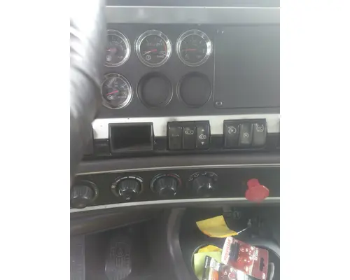 KENWORTH T660 DASH ASSEMBLY