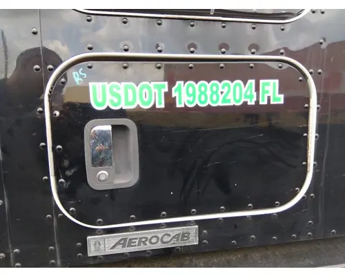 KENWORTH T660 DOOR, COMPARTMENT