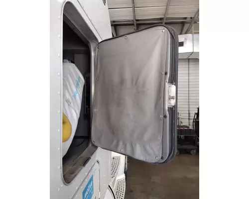 KENWORTH T660 DOOR, COMPARTMENT