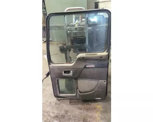 KENWORTH T660 DOOR ASSEMBLY, FRONT