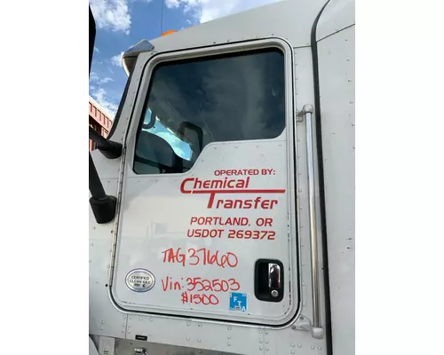 KENWORTH T660 Door Assembly, Front