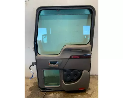 KENWORTH T660 Door Assembly, Front