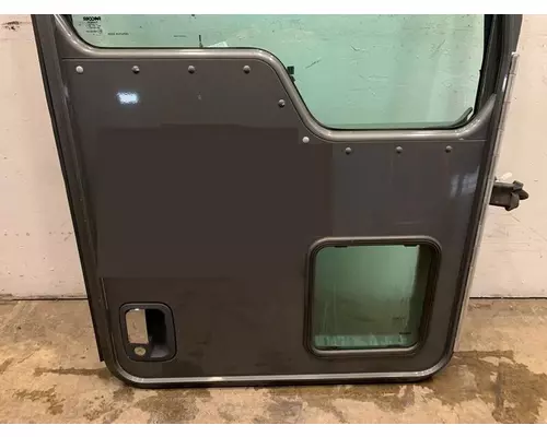 KENWORTH T660 Door Assembly, Front